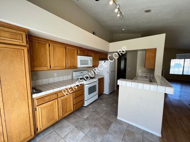 Building Photo - 3424 Amber St