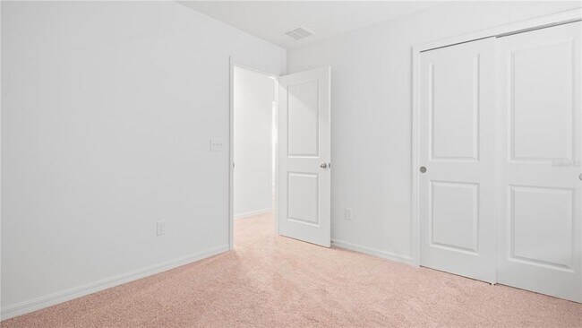 Building Photo - 2942 Lavanda Dr