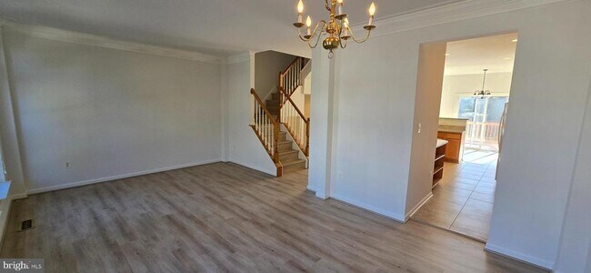Building Photo - 46193 Walpole Terrace