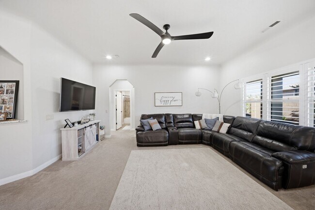 Building Photo - Home with Chef’s Kitchen & RV Parking