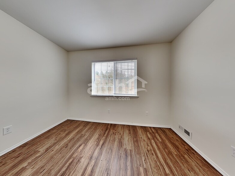 Building Photo - 18012 73rd Ave E