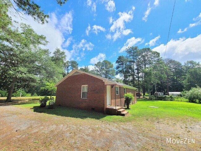 Building Photo - 747 Hall Spencer Rd
