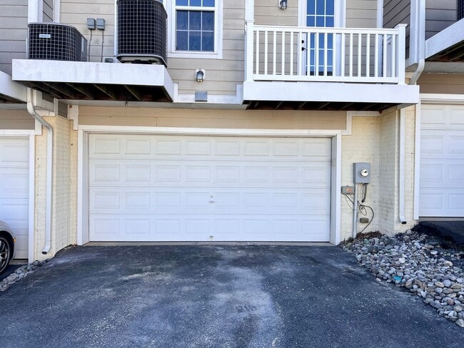 Building Photo - 357 Rolkin Rd