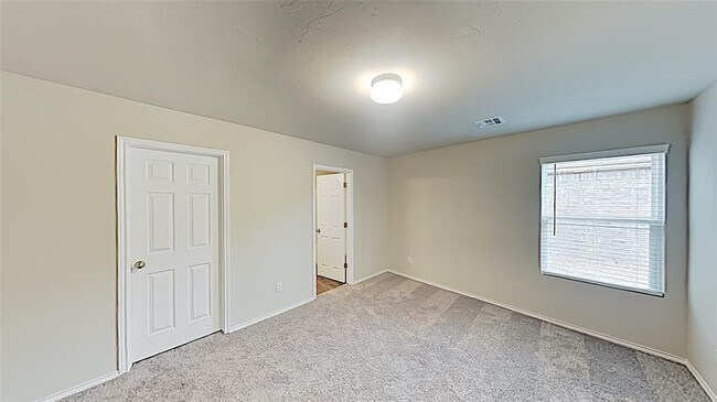 Building Photo - 10609 SW 23rd Ter