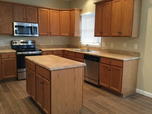 Building Photo - 905 Wonderland Pass