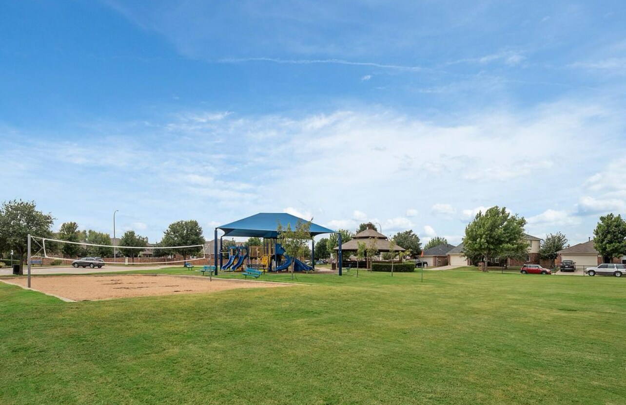Building Photo - 11705 Pinyon Pine Dr