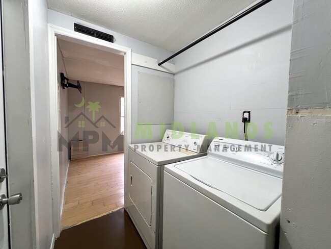 Building Photo - 240 Rister Rd