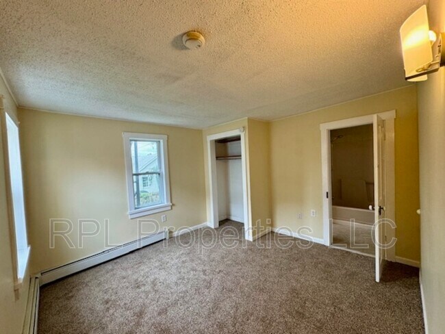 Building Photo - 388 Lower Mulberry St