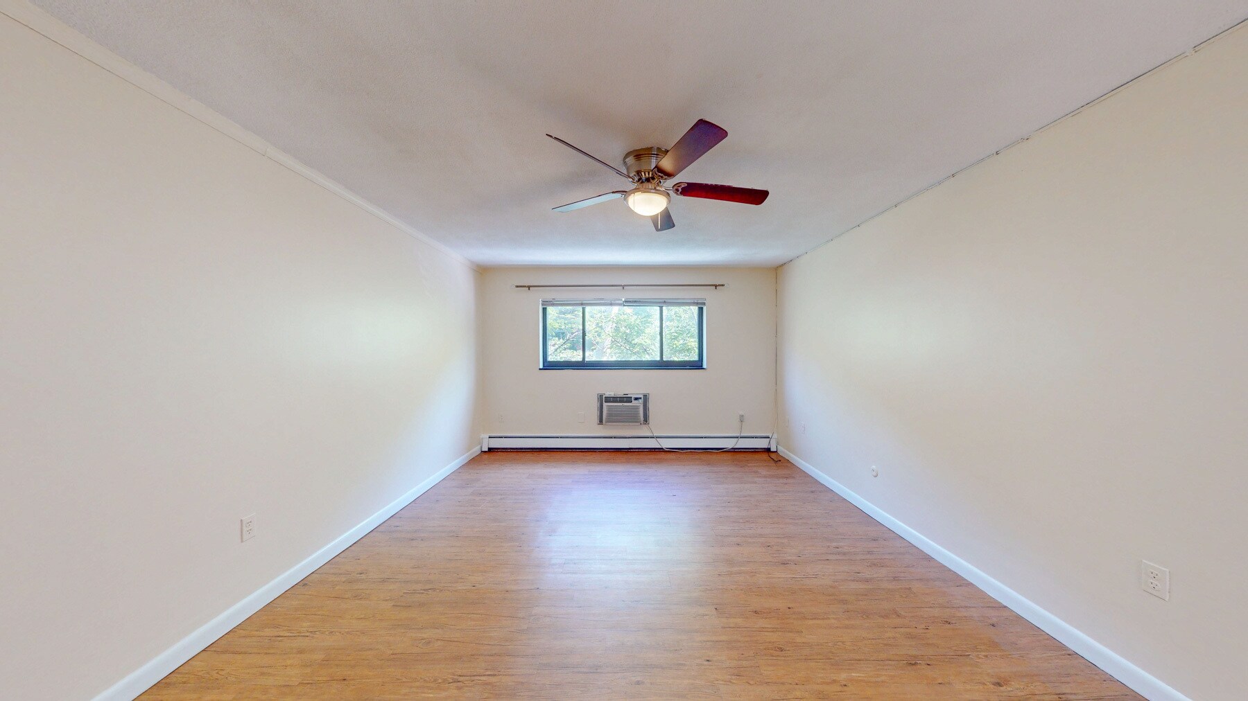 Building Photo - 15 Walbridge St