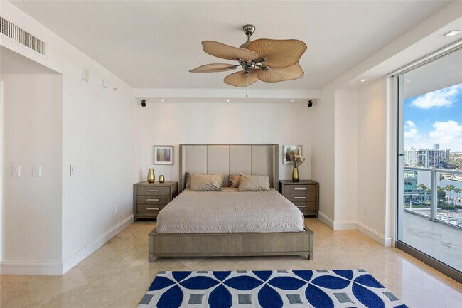 Building Photo - 3101 S Ocean Dr