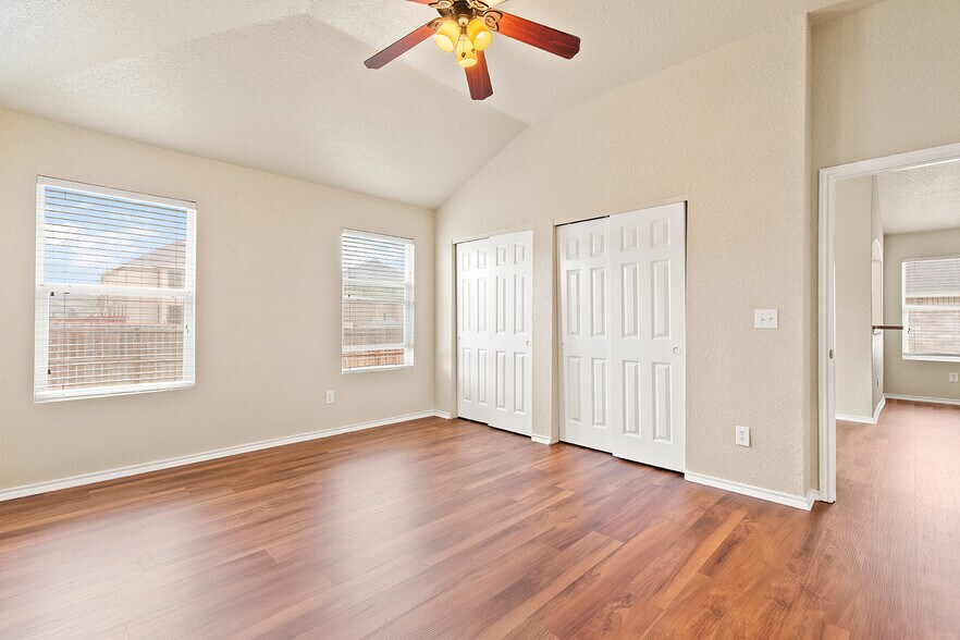 Building Photo - 9711 Copper Rock