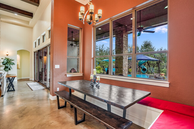 Building Photo - 1194 Vaquero Way