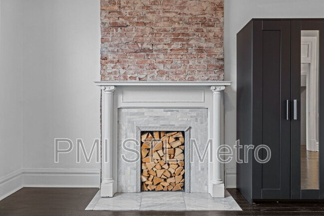 Building Photo - 4036 Flad Ave