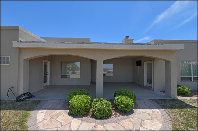Building Photo - 1435 Cloud Ridge Dr