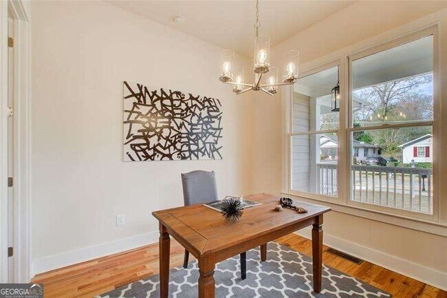 Building Photo - 1240 Oakland Terrace SW