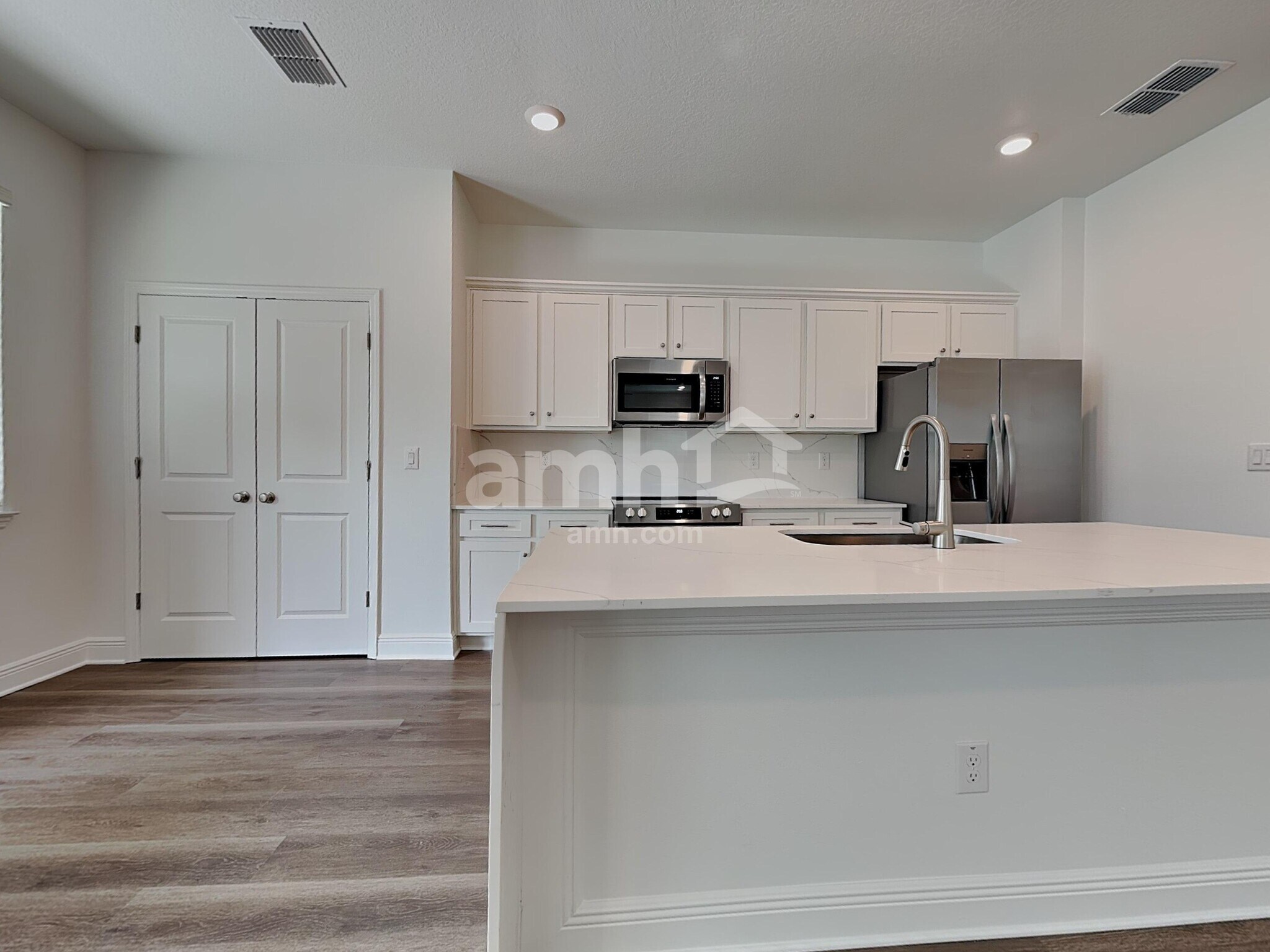 Building Photo - 6773 Atlantic Bch Ave