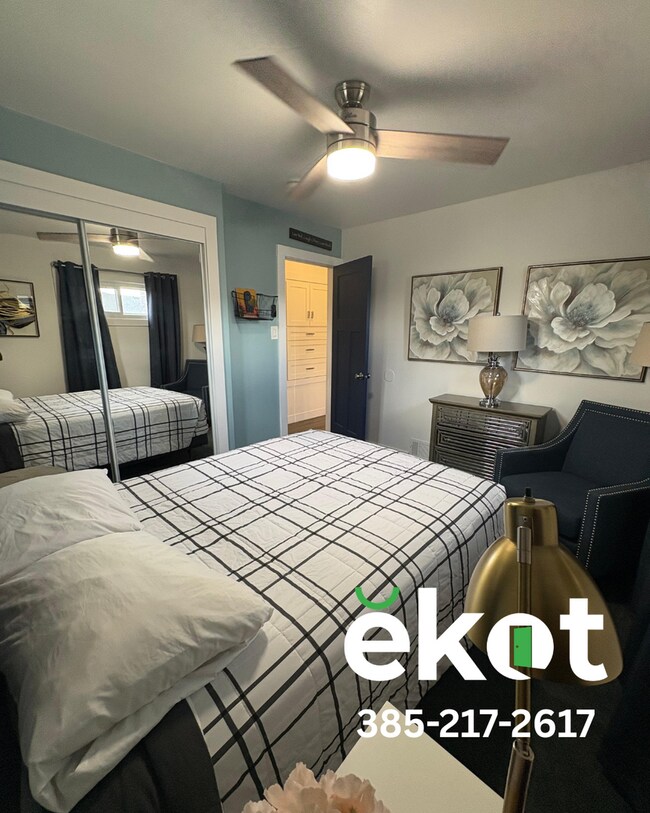 Building Photo - Birtok-500 South-1269