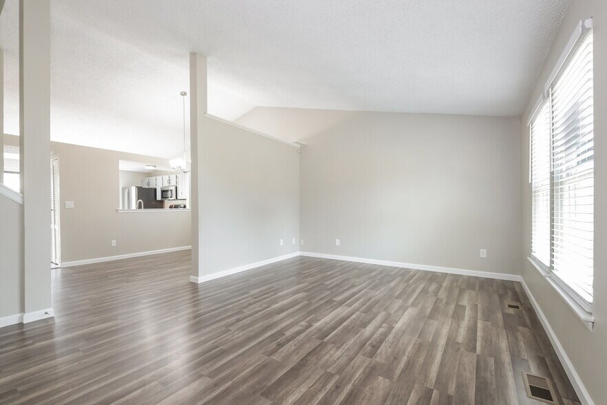 Building Photo - 5989 S Swadley Way