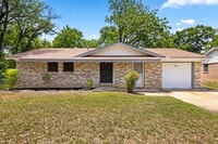 Building Photo - 8410 Briarwood Ln