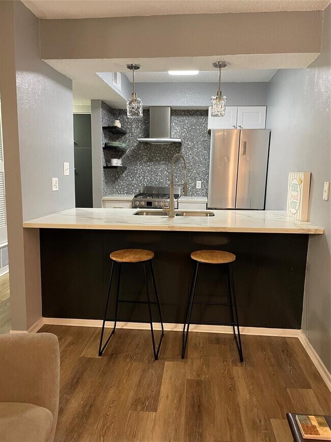 Building Photo - 7801 Shoal Creek Blvd