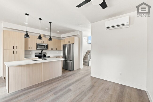 Building Photo - 2Bed/2.5Bath 2-Story Luxury Condo in Redmond, OR! -- BRAND NEW! NEVER LIVED IN!
