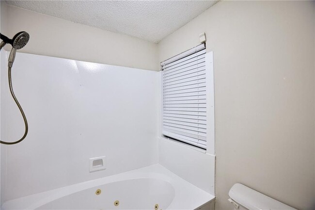 Building Photo - 3882 Springleaf Point