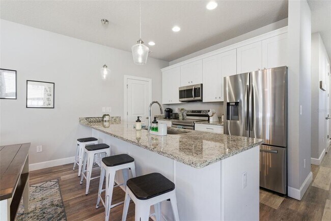 Building Photo - 3902 W Everett Ave