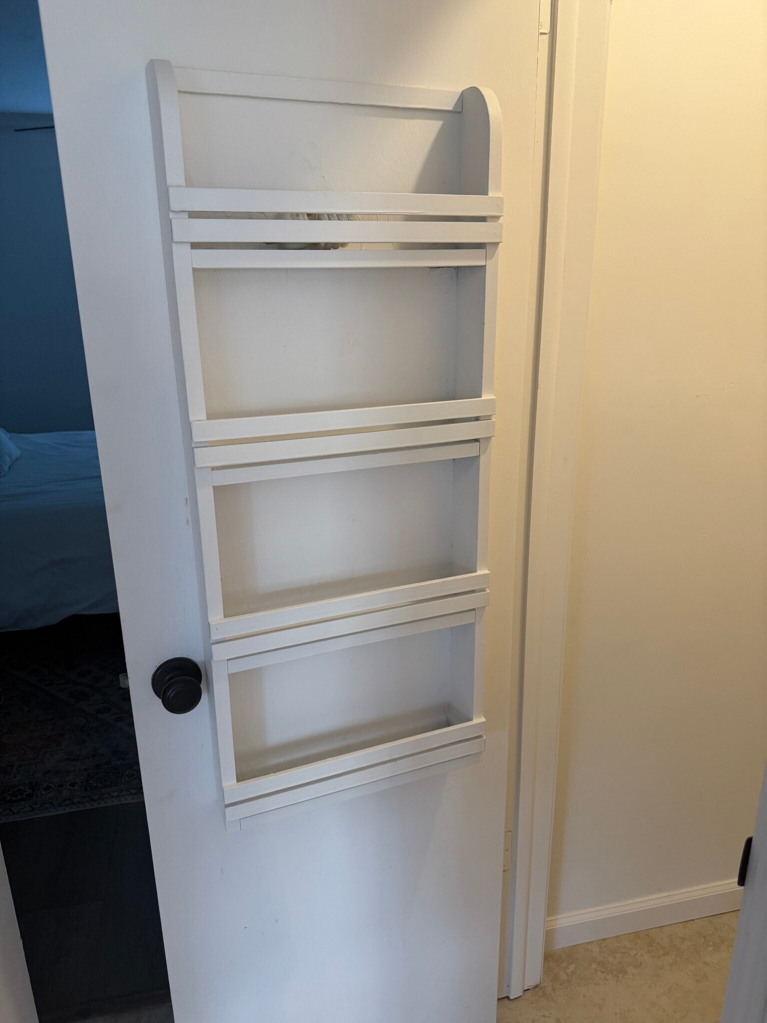 Building Photo - 7624 S Erie Ave