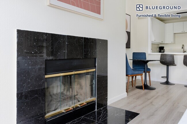 Building Photo - 345 Sheridan Ave