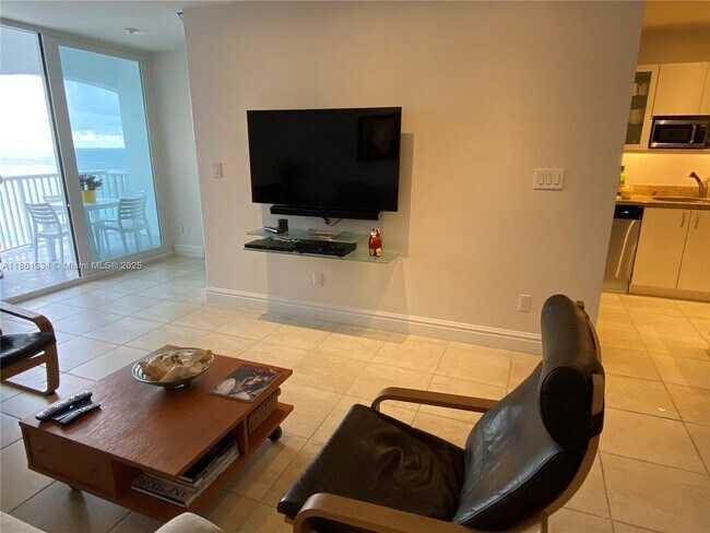 Building Photo - 5401 Collins Ave