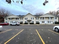 Building Photo - 1606-7