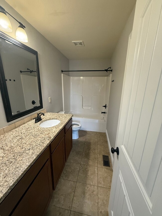 Building Photo - 8457 Granite Ct