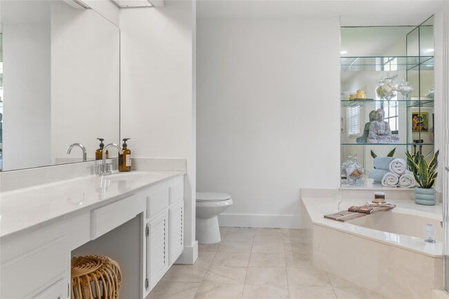 Building Photo - 376 Prestwick Cir