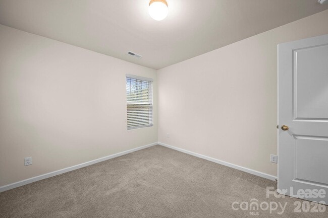 Building Photo - 711 Lackey St