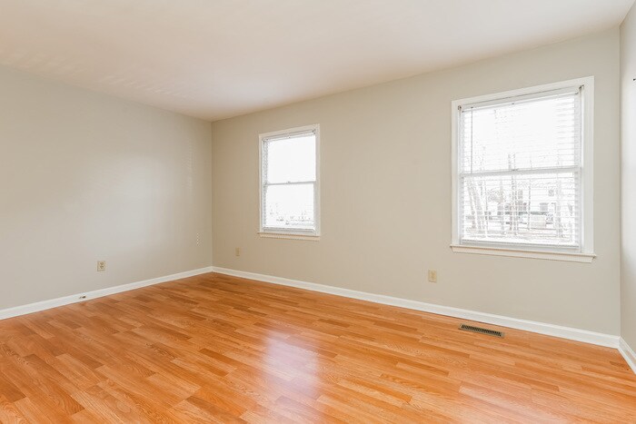 Building Photo - 4235 Baylor St