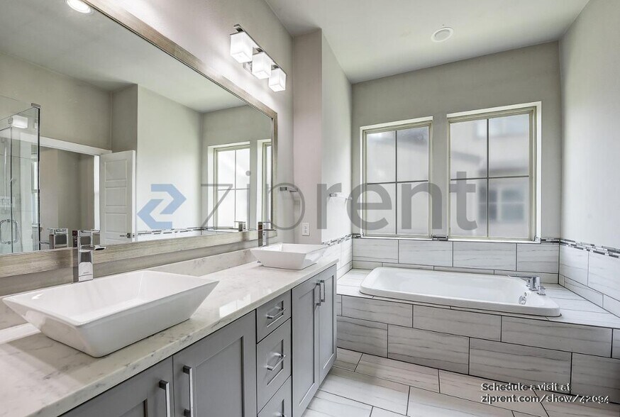 Building Photo - 5345 Teak Mill Pl