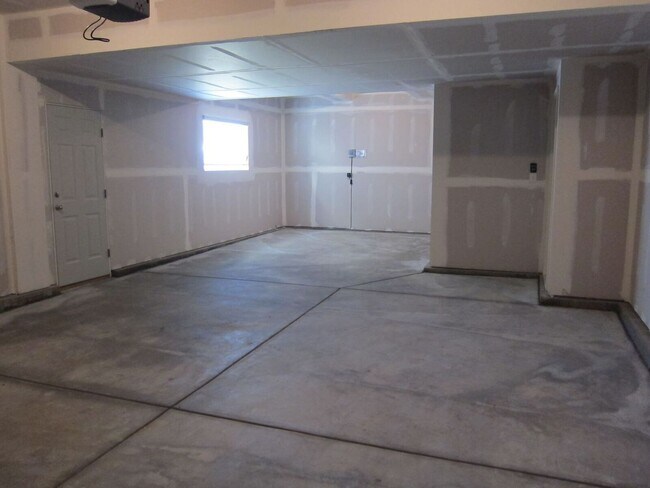 Building Photo - 514 San Juan Dr
