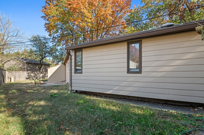 Building Photo - 22 E Hawthorne St