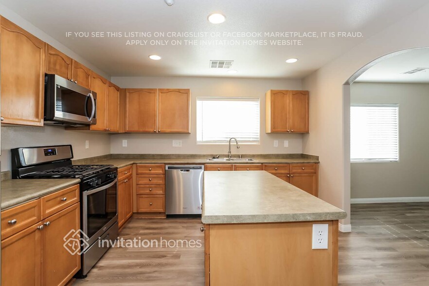 Building Photo - 7409 Beguiling Ct