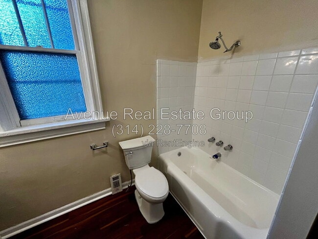 Building Photo - 6028 Pershing Ave