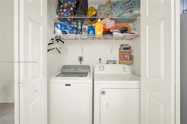 Building Photo - 11037 SW 152nd Ct