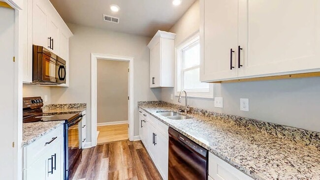 Building Photo - 1512 Williamson Rd