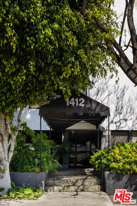 Building Photo - 1412 N Crescent Heights Blvd
