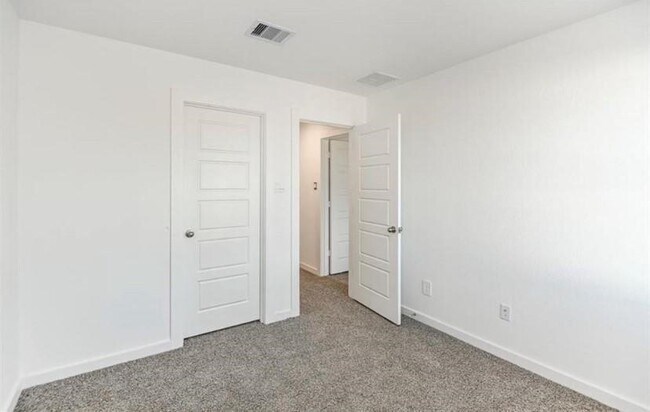 Building Photo - 12312 Maria Heights Ct