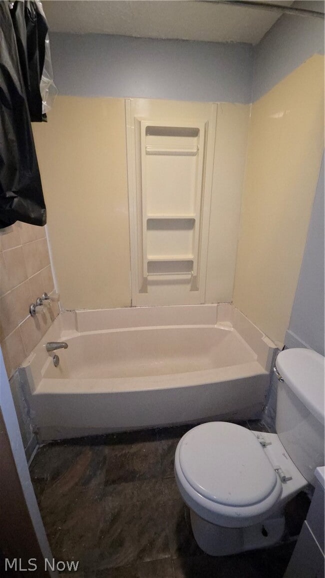 Building Photo - 7209 Park Ave