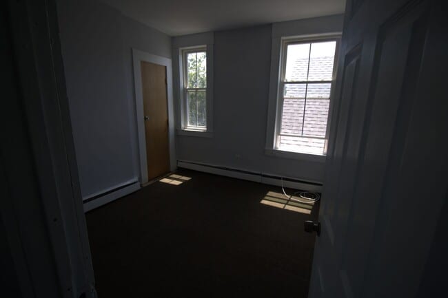 Building Photo - 31 White St