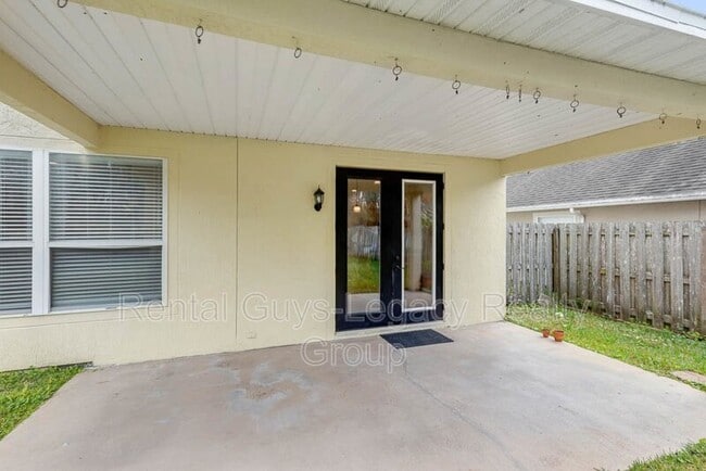 Building Photo - 402 Hearthside Ct