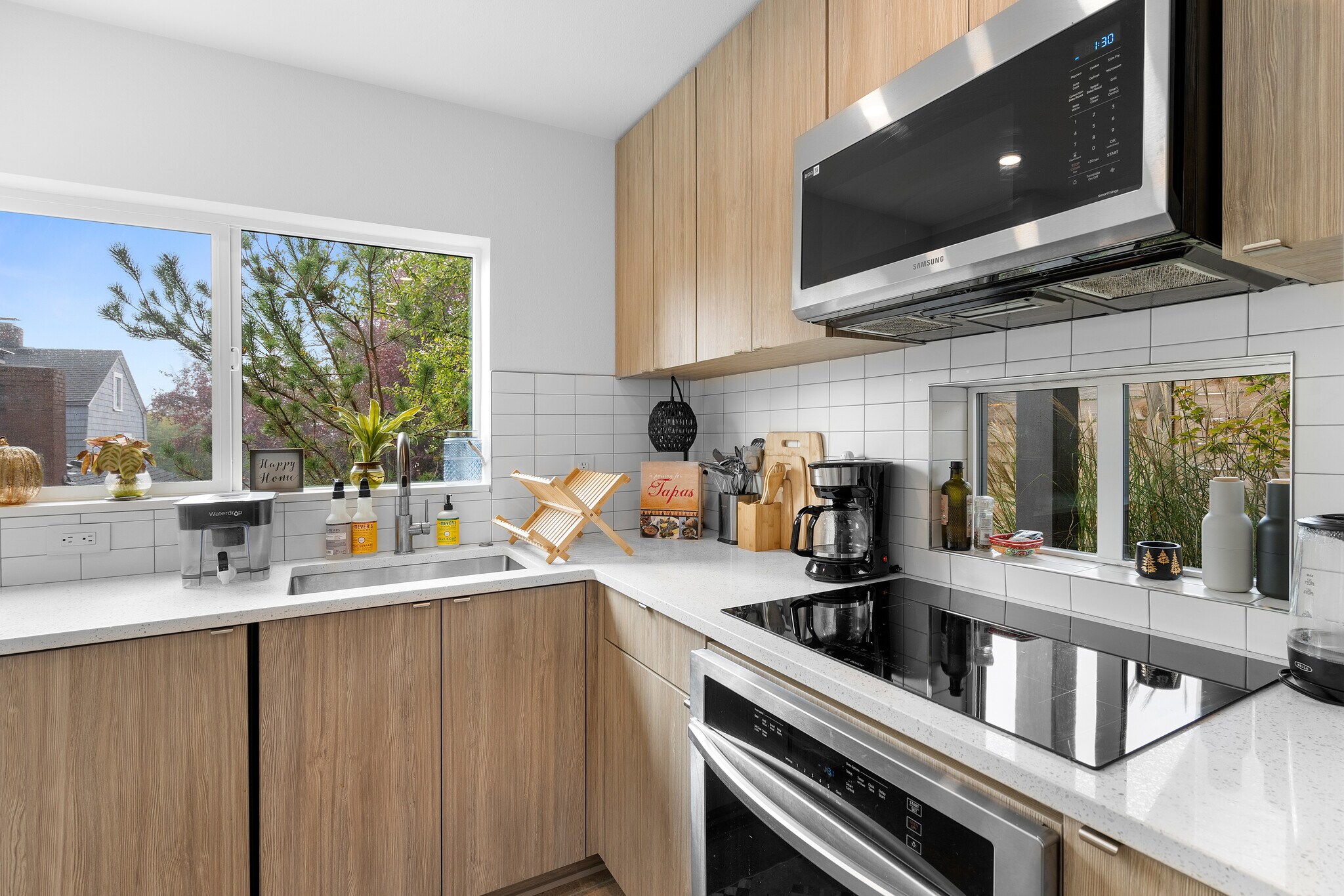 Building Photo - 3590 SW Patton Rd