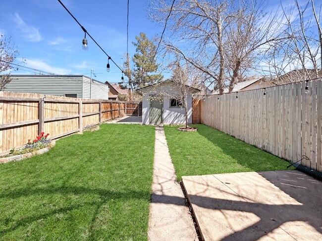 Building Photo - $0 DEPOSIT OPTION. CHARMING 3 BEDROOM WITH FENCED IN YARD AND DETACHED GARAGE IN DENVER'S BERKELE...