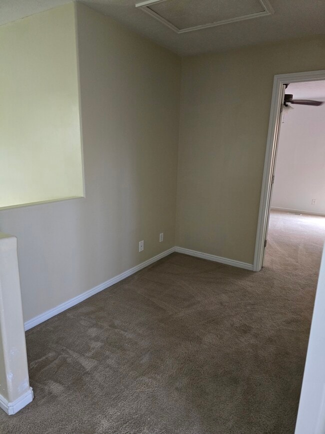 Building Photo - 13463 S Corbin Valley Dr